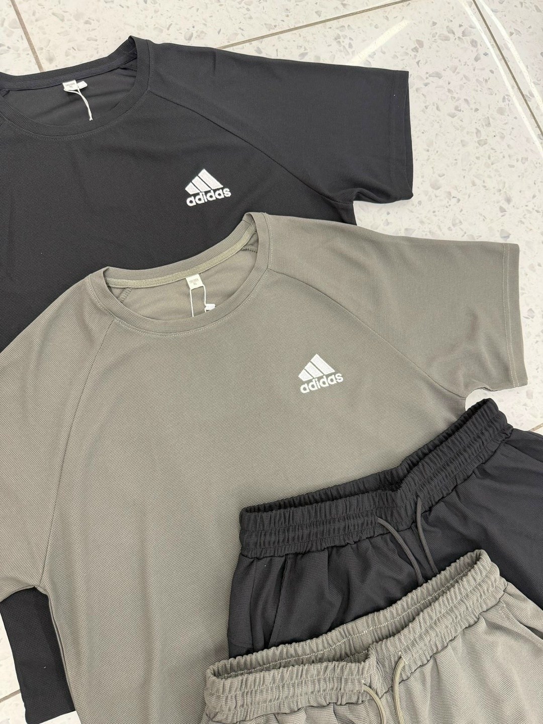 костюм спортивный мужской,костюм спортивный мужской летний с шортами,летний спортивный костюм с шортами и футболкой,спортивные костюмы,спортивные костюм мужские с шортами