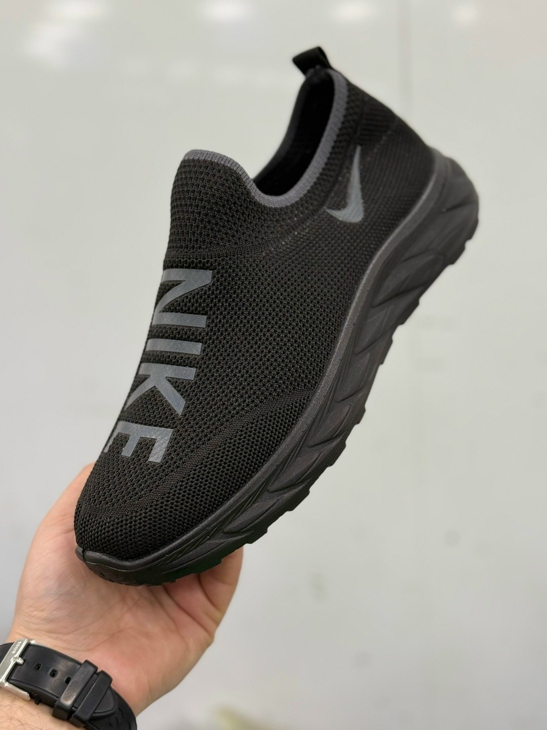 кроссовки найк без шнурков мужские,кроссовки мужские летние nike,мужские кроссовки nike,кроссовки nike,кроссовки