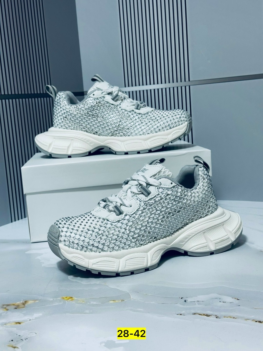 женские кроссовки,кроссовки женские balenciaga,кроссовки balenciaga,,женская