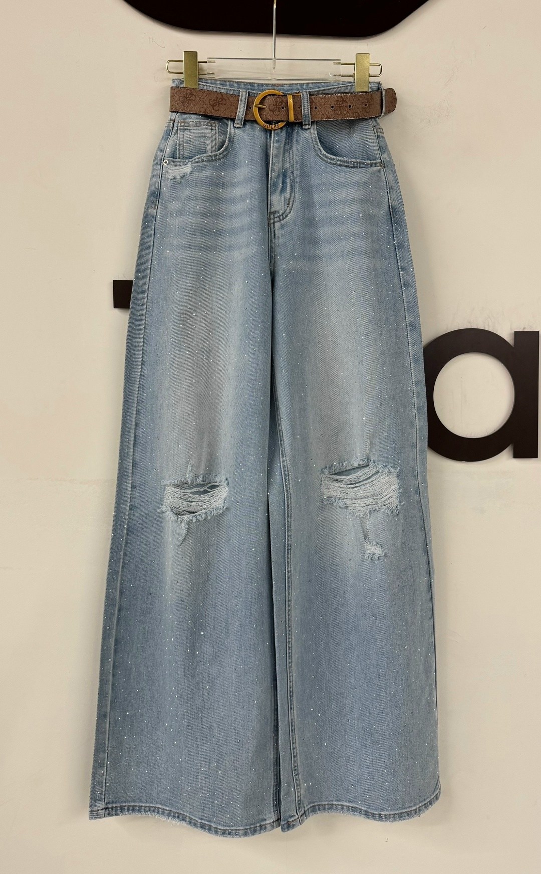 джинсы женские,широкие джинсы,джинсовые брюки,джинсы,модные джинсы