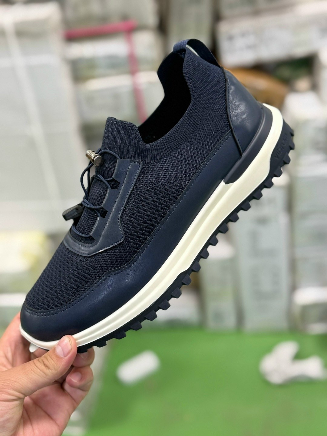 ,кроссовка мужской,мужские кроссовки,кроссовки повседневные,серые кроссовки