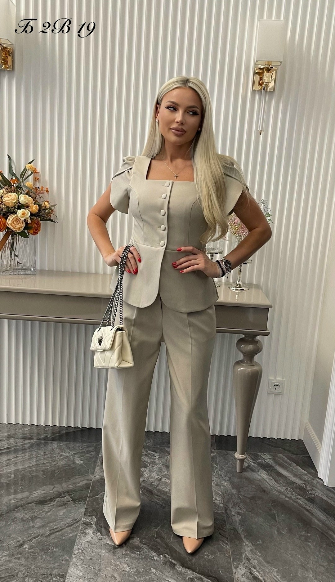 брюки из премиальной костюмной ткани в бежевом цвете,костюм женский брючный,костюм брючный,костюм двойка женский брючный,костюм