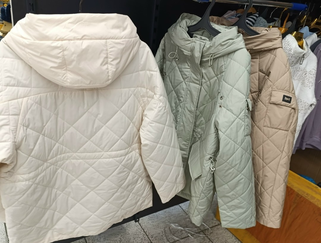 куртка демисезонная,куртка женская демисезонная,куртка стеганая,женская куртка,демисезонная куртка белый