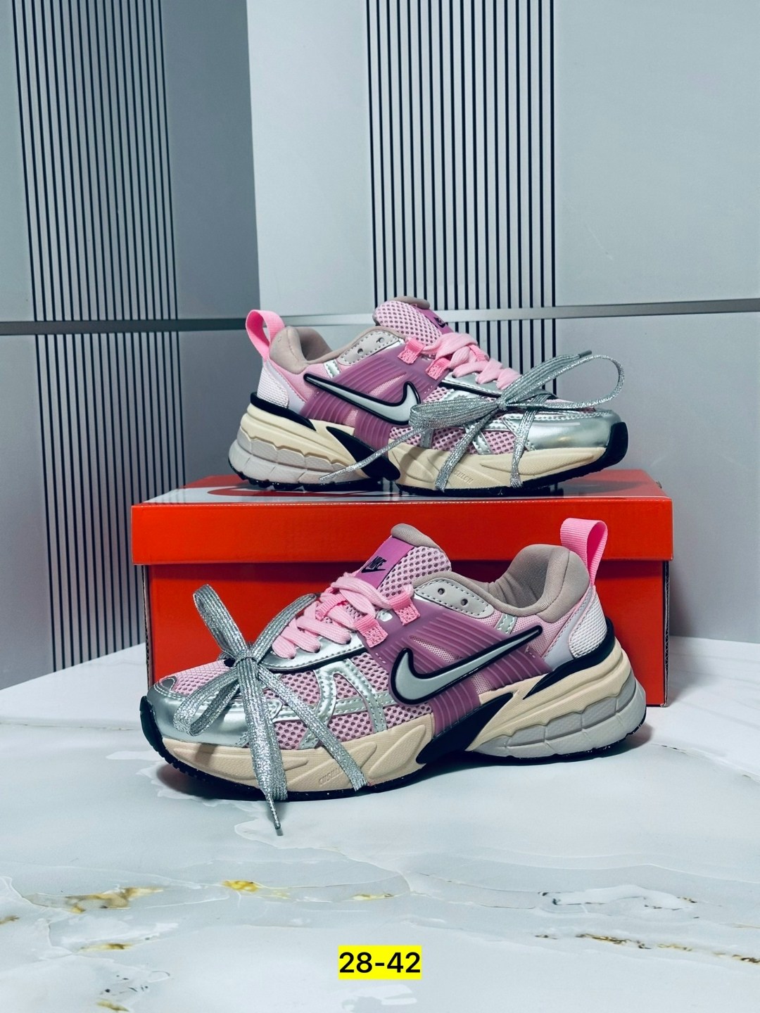 кроссовки женские nike,кроссовки nike,кроссовки nike v 2 k run,женские кроссовки,кроссовки беговые женские