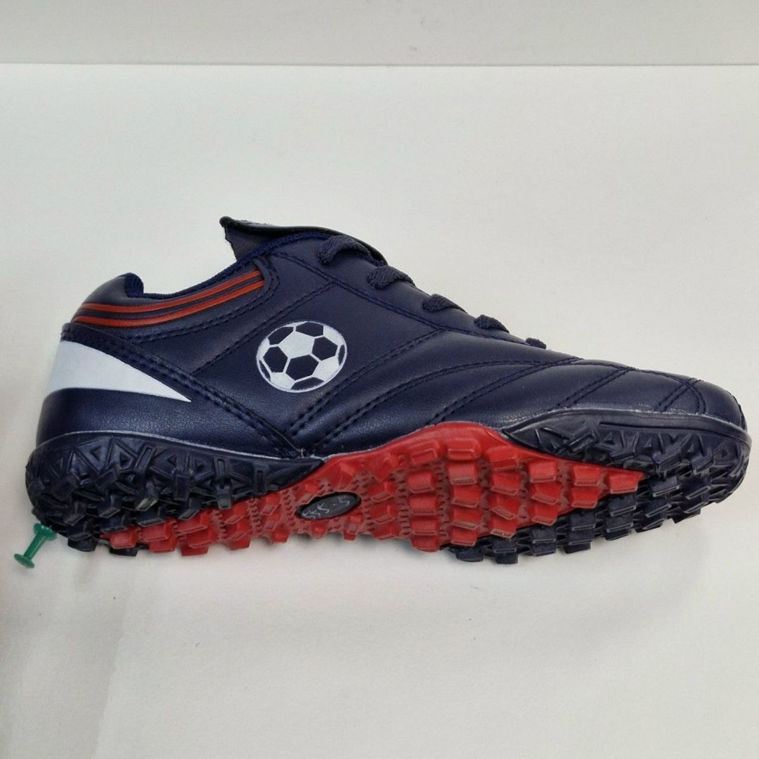 футбольная , для футбола,футбольная бутса,сороконожка  для футбола,бутсы для футбола