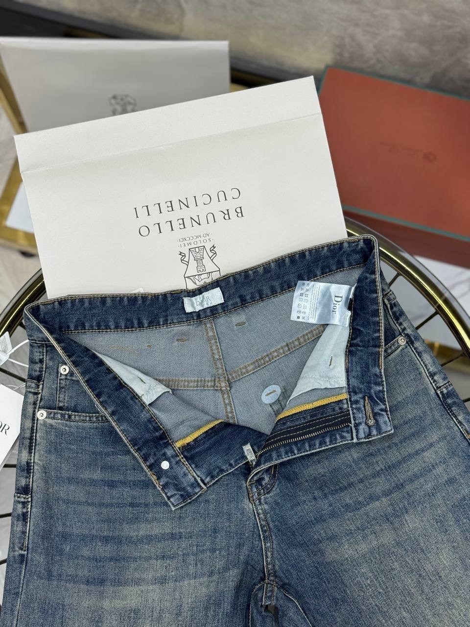 мужские джинсы,джинсы,модные джинсы,брюки джинсовые,джинсы синее