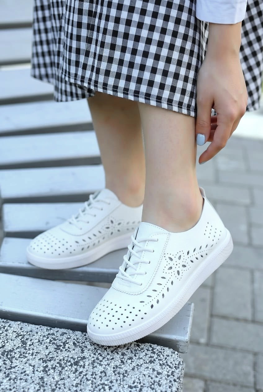 мокасины с перфорацией женские белые,,кроссовки с перфорацией женские,кеды с перфорацией,кеды женски
