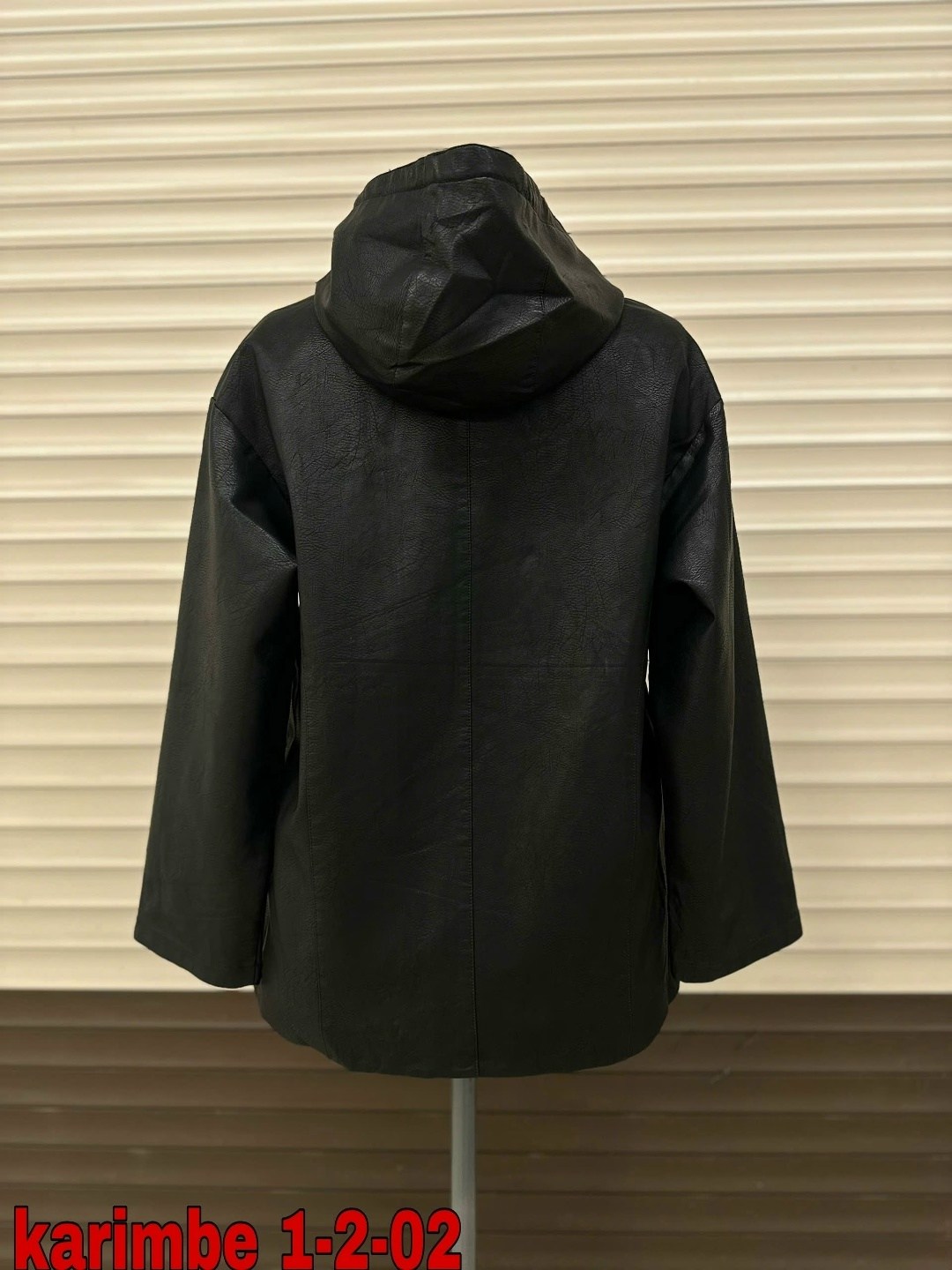 кожаная куртка женская мосмеха 8023320 черная 58 ru,женская кожаная куртка,кожаная куртка,женская кожаная куртка из эко-кожи с капюшоном мосмеха,женская куртка