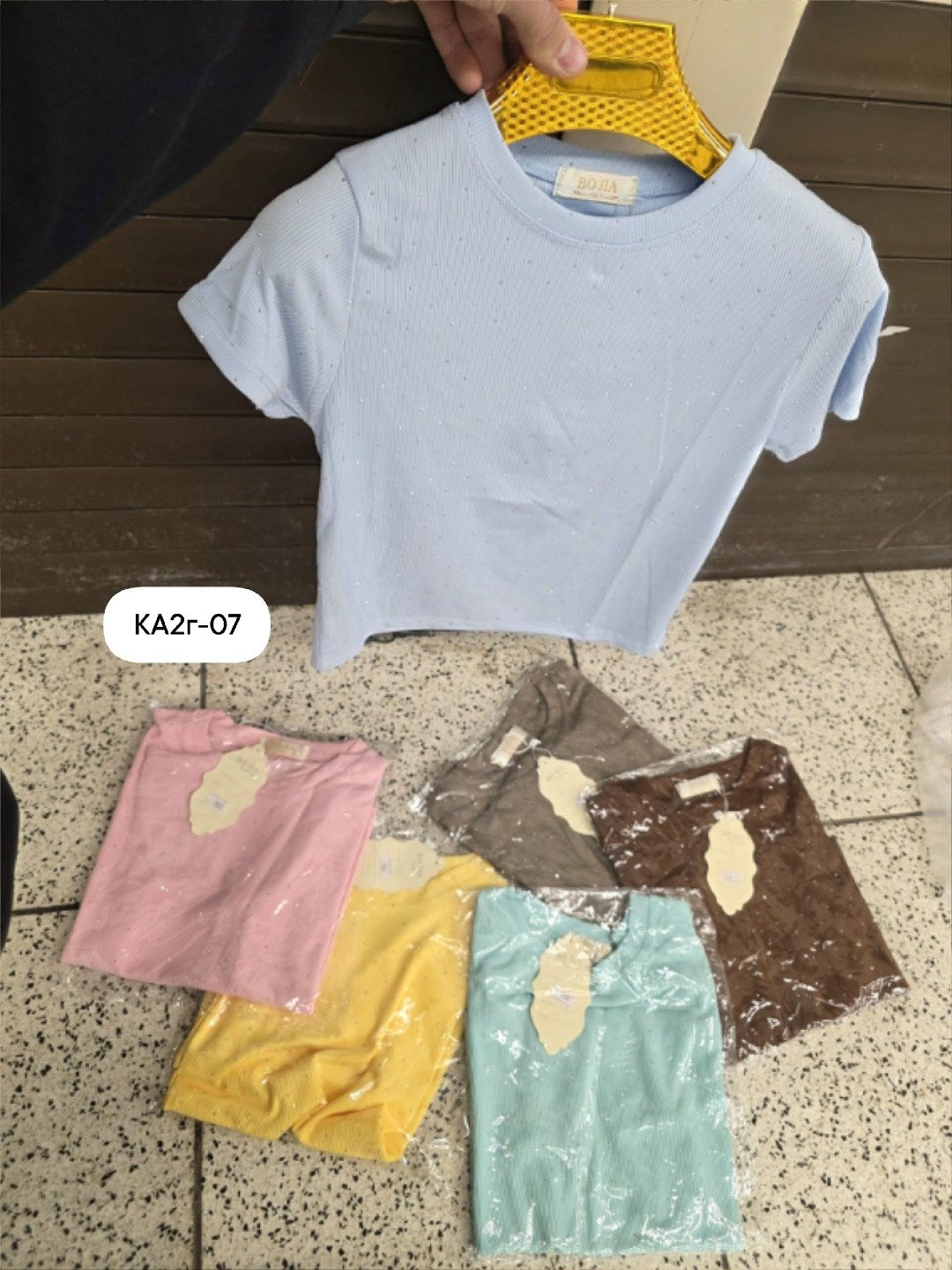 футболка со стразами женская,футболки женская,футболка со стразами,футболка женская однотонная,женская кофта