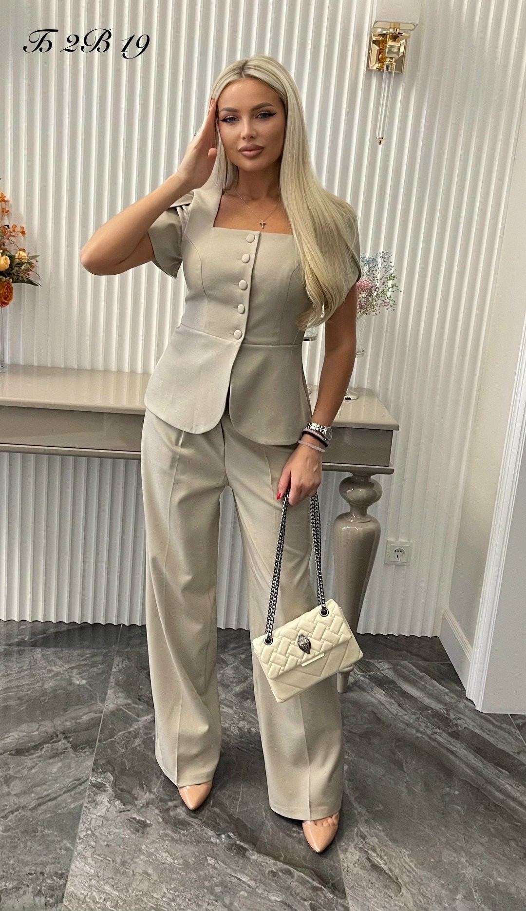 брюки из премиальной костюмной ткани в бежевом цвете,костюм женский брючный,костюм брючный,костюм двойка женский брючный,костюм