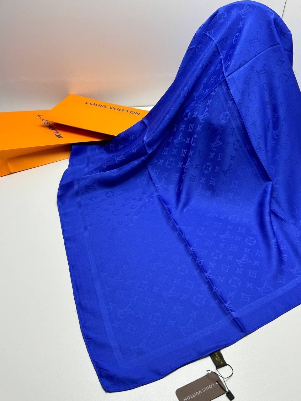 платки люкс,шелковые платки,брендовый платок,палантин женские,платки шарф