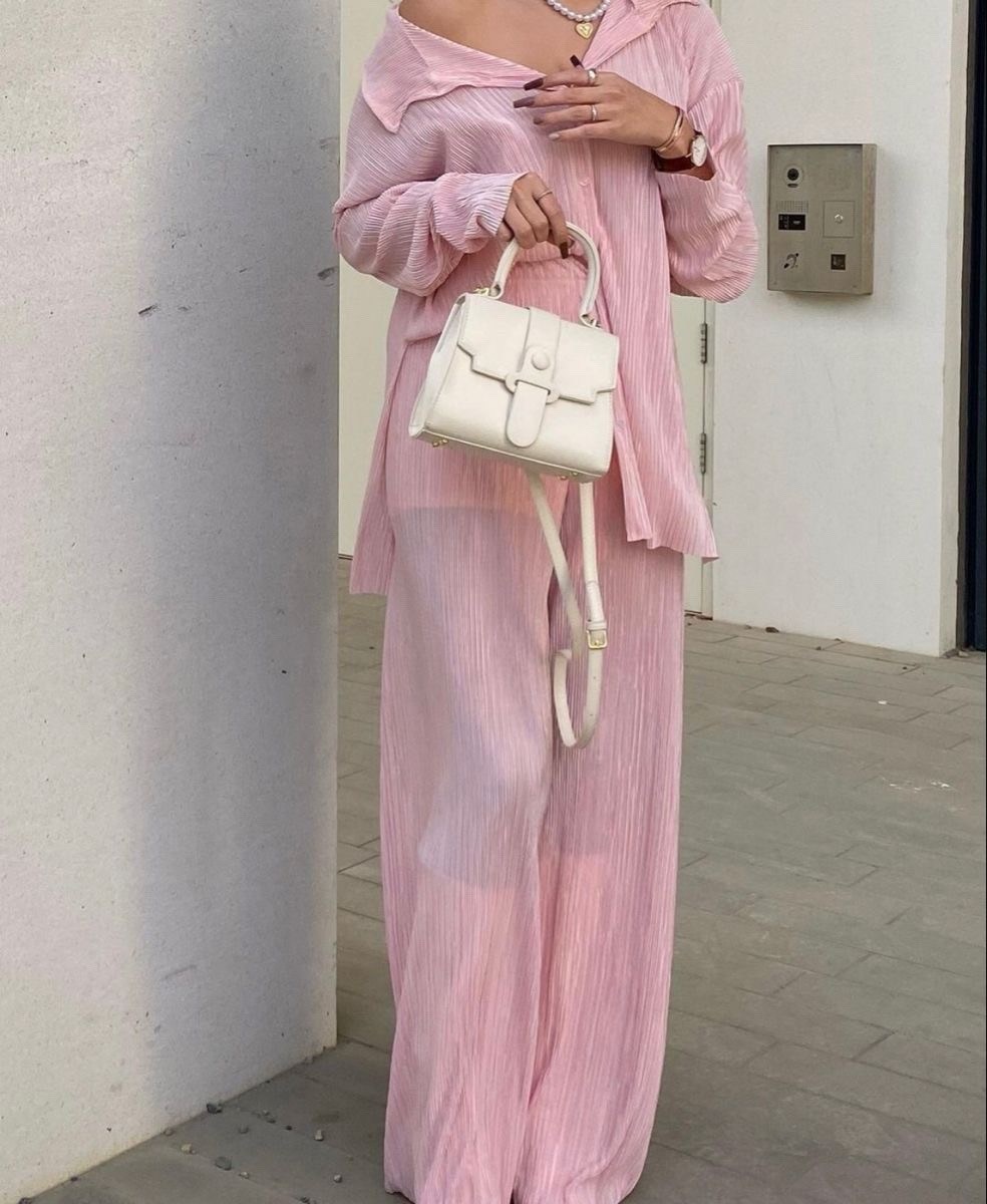 стильная одежда,плиссированный костюм,стильные наряды,мода модная