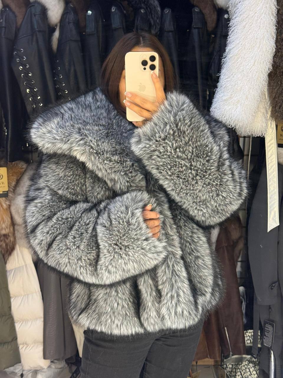 снежная королева шубы из чернобурки,шуба искусственная под чернобурку,полушубок из чернобурой лисы с капюшоном 75 см,шуба из чернобурки,полушубок из чернобурки с капюшоном