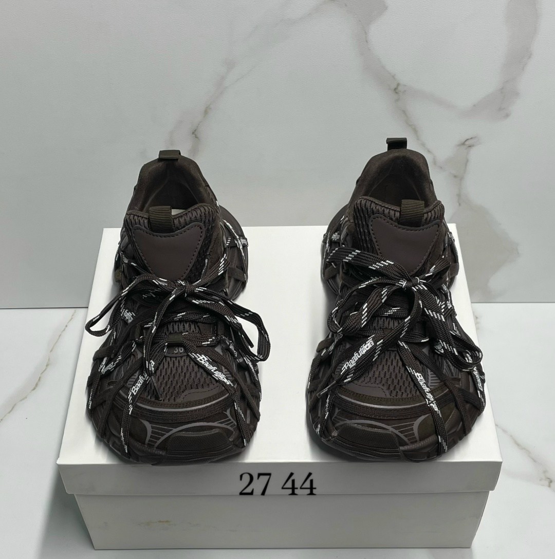 кроссовки balenciaga женские,кроссовки balenciaga,,кроссовки balenciaga 3 xl,кроссовки баленсиага 3 xl