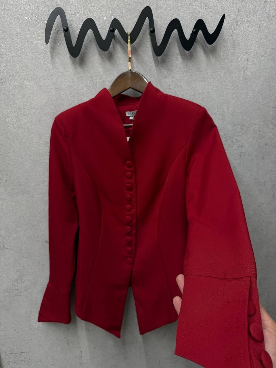 жакет с баской,жакет приталенный,женские жакеты,жакет,приталенный пиджак