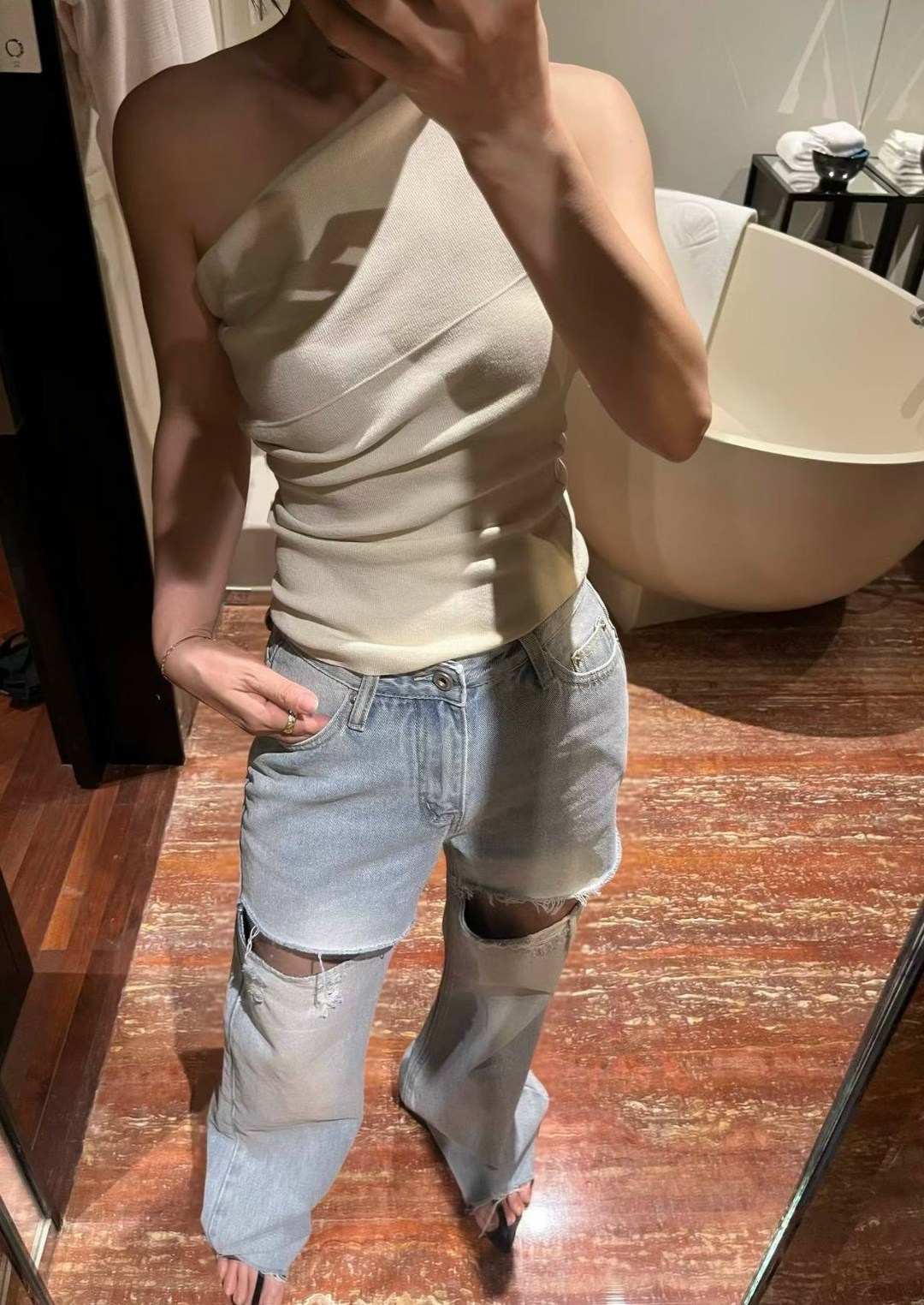 женские рваные джинсы в уличном стиле,рваные джинсы с высокой талией,женские рваные джинсы,женские широкие джинсы,джинсы с дырками