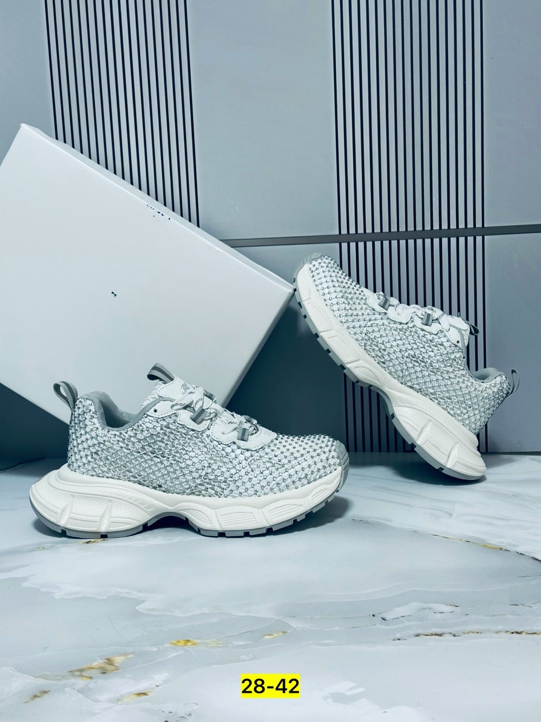 женские кроссовки,кроссовки женские balenciaga,кроссовки balenciaga,,женская