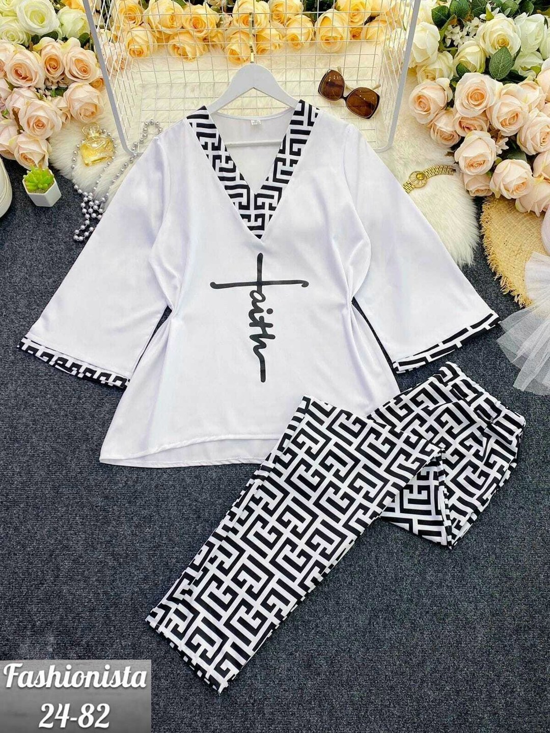 повседневный женский костюм,стильные костюмы,элегантные женские комплекты,женский костюм двойка,модные костюмы