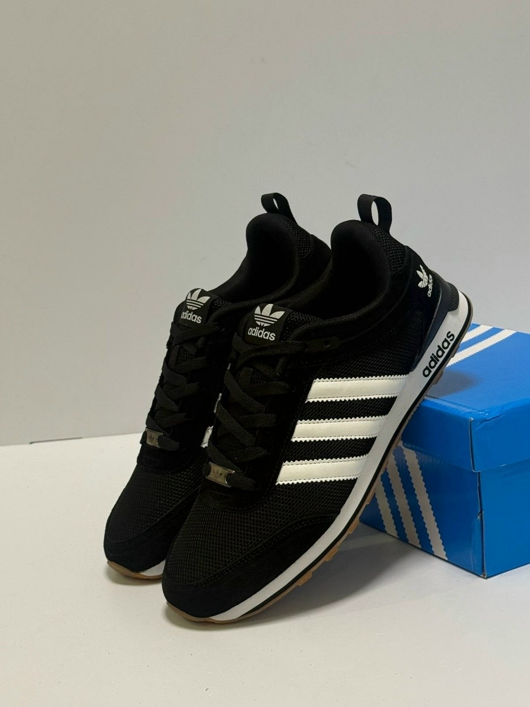 кроссовки мужские adidas,кроссовки adidas,кроссовки adidas classics adidas цвет черный,кроссовки adidas neo 10k,adidas кроссовки adidas