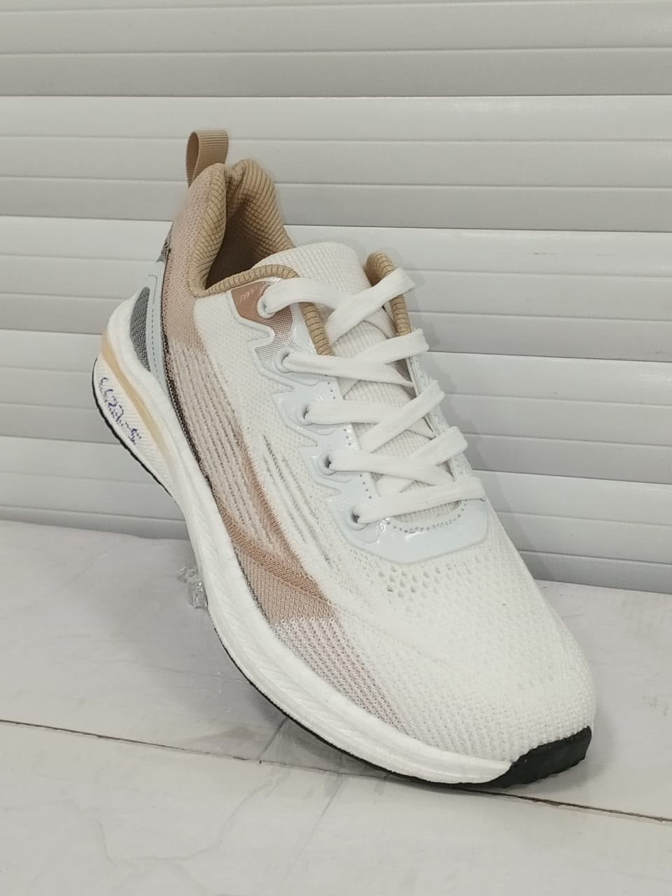 мужские кроссовки,кроссовки,кроссовка мужской,спортивные кроссовки,повседневные кроссовки