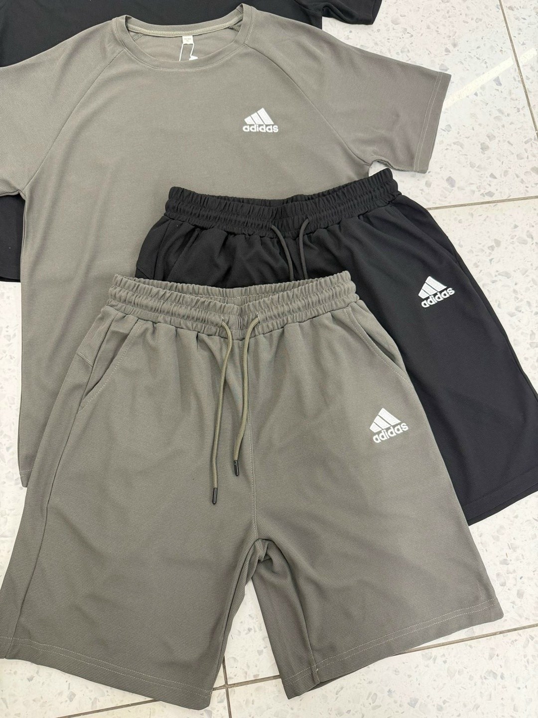 костюм спортивный мужской,костюм спортивный мужской летний с шортами,летний спортивный костюм с шортами и футболкой,спортивные костюмы,спортивные костюм мужские с шортами