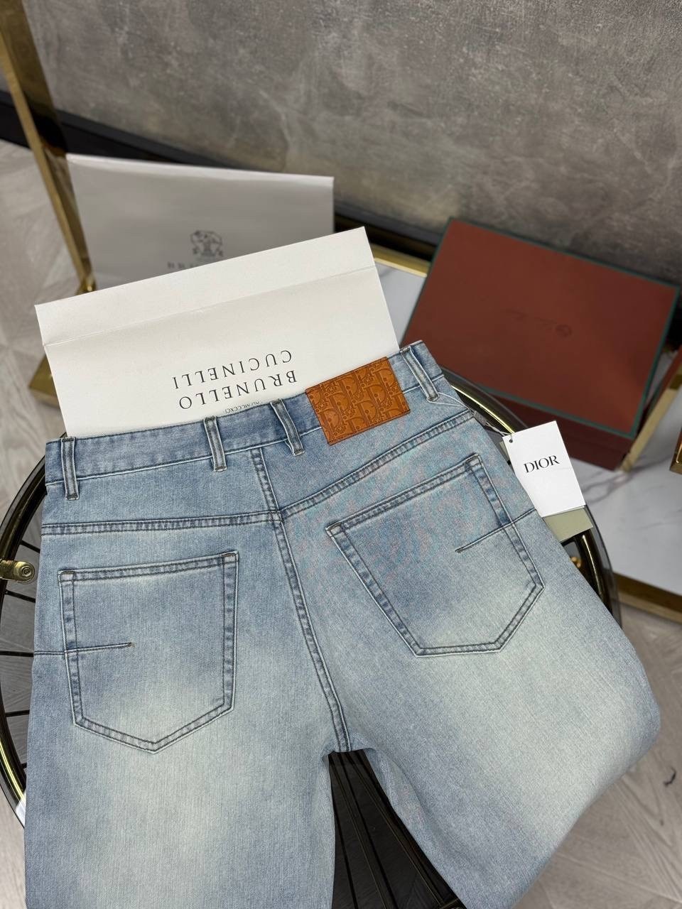 стильные джинсы,джинсы мужские,джинсы брендовые,джинсы модные,джинсы для мужчин