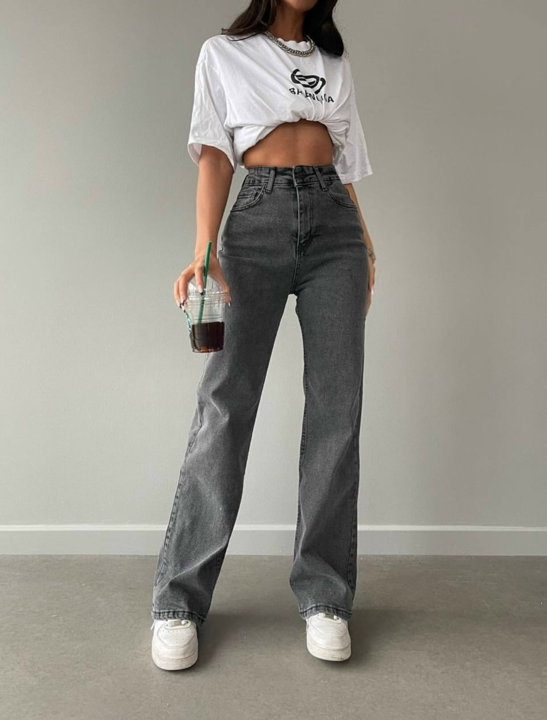 женские широкие джинсы,джинсы широкие,джинсы широкие с высокой посадкой,джинсы женские трубы,женские джинсы