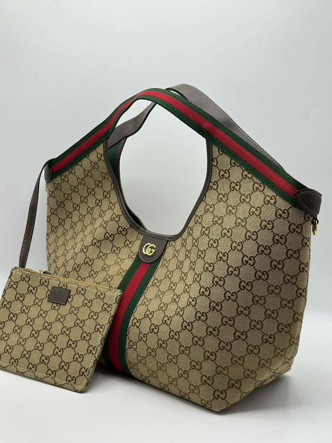 сумка gucci,женская сумка gucci,gucci сумка на плечо,сумка шоппер gucci,сумка-тоут gucci