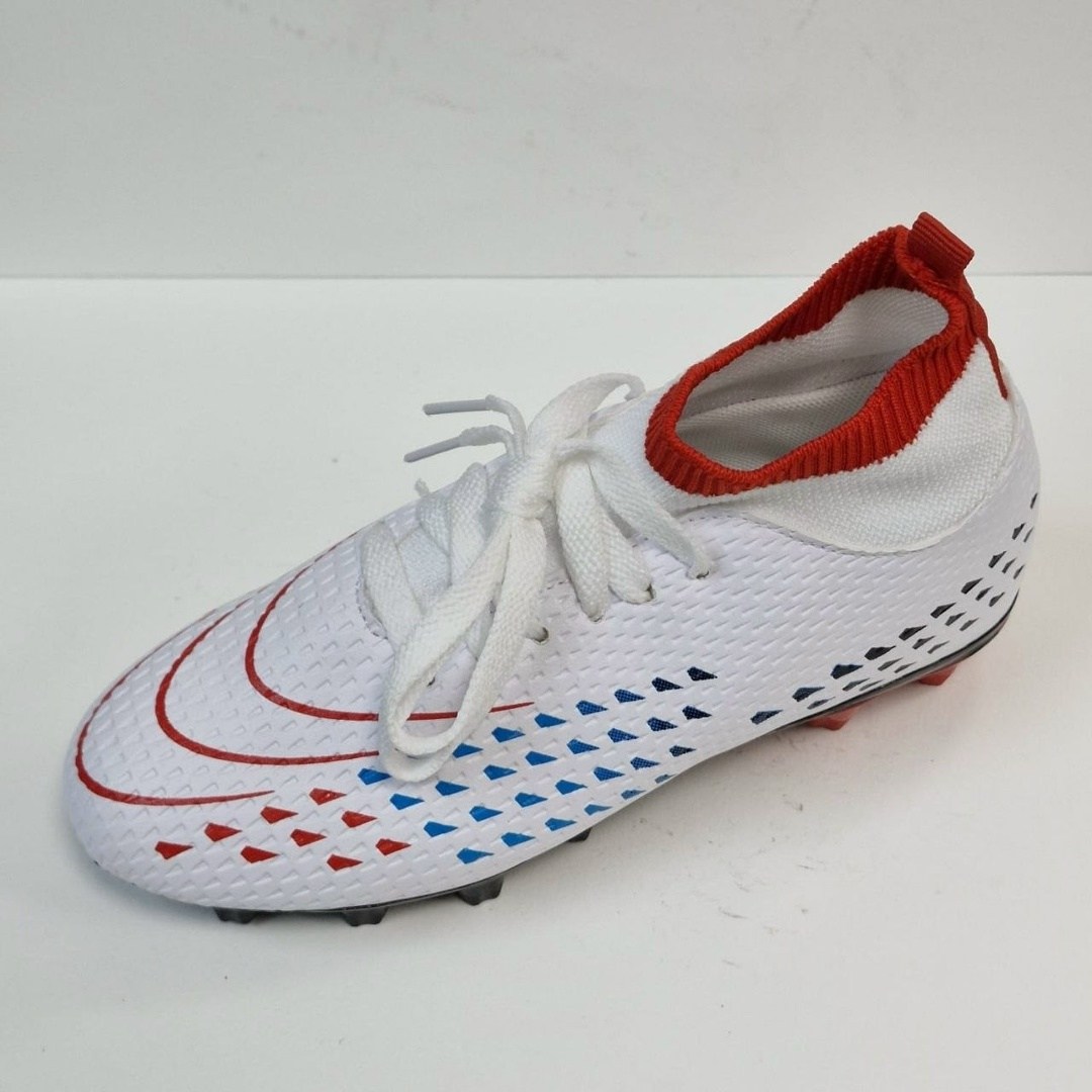 сороконожка для футбола,футбольные сороконожки,бутсы футбольные детские,футбольная бутса, сороконожки для футбола
