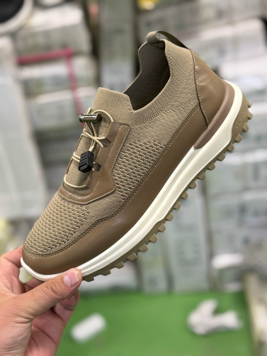 ,кроссовка мужской,мужские кроссовки,кроссовки повседневные,серые кроссовки