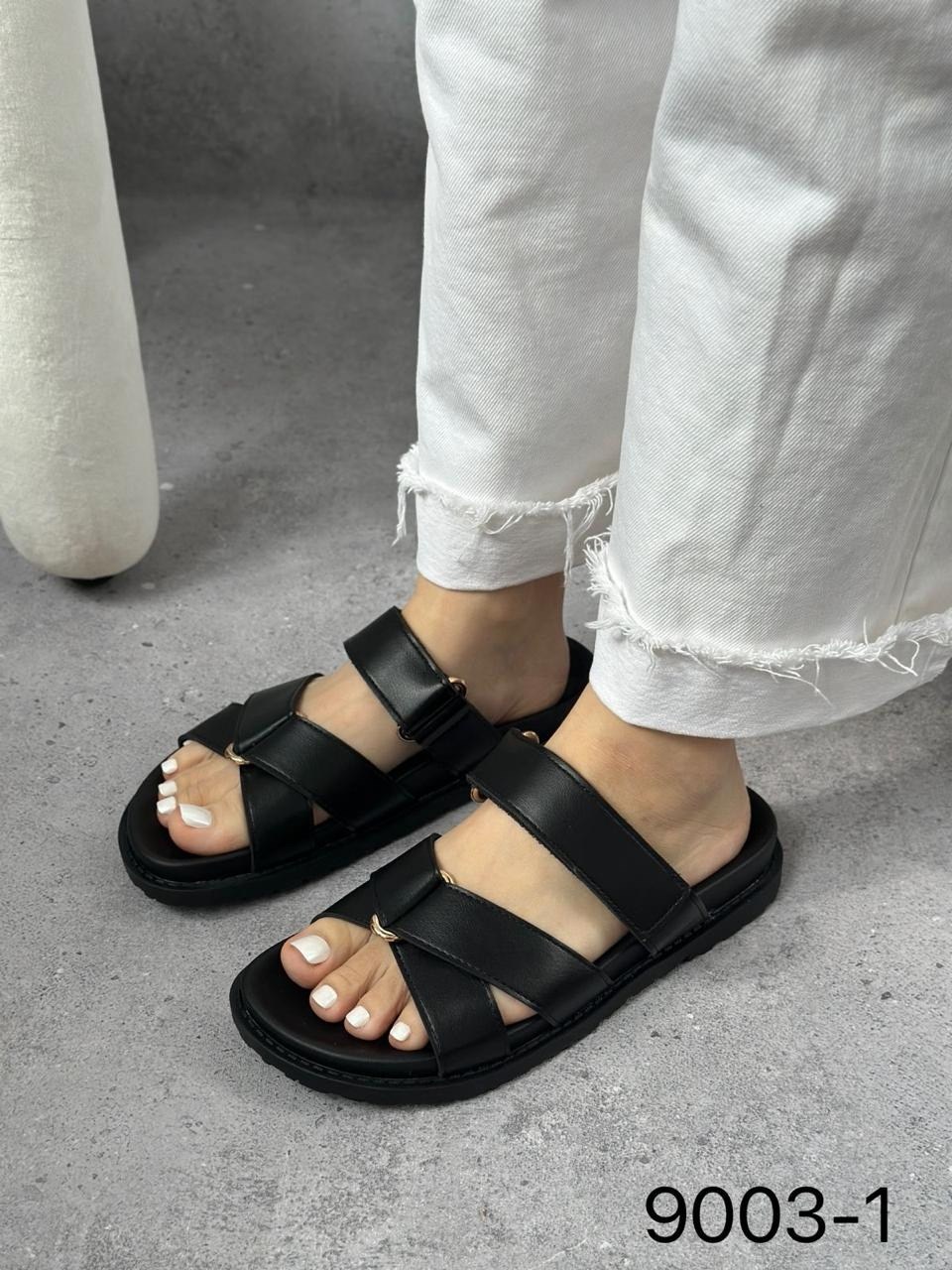 ,шлепанцы женские,модные шлепки,модные сандалии,сандалии с ремешками