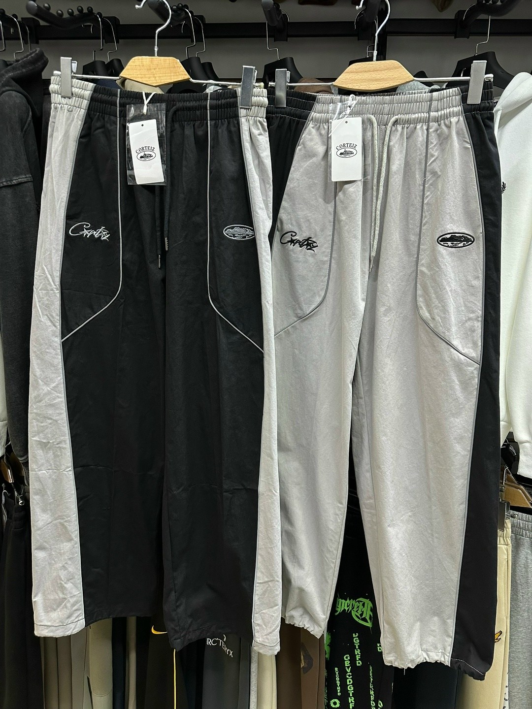 брюки спортивные,спортивные штаны,брюки штаны,повседневные спортивные брюки,брюки мужские модные