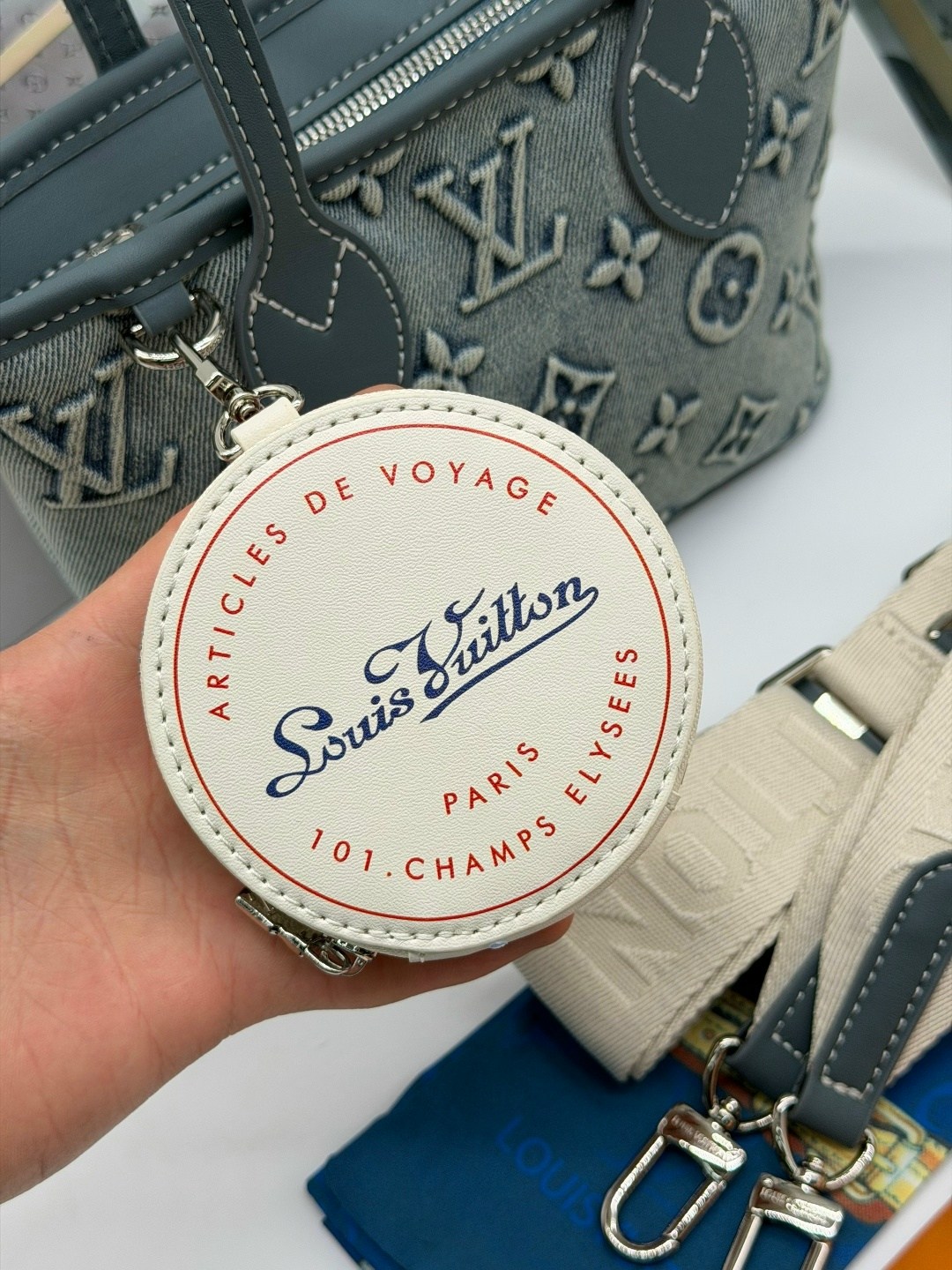 louis vuitton женская сумка,cумка louis vuitton,сумки луи виттон,сумка тоут louis vuitton,louis vuitton сумка на плечо