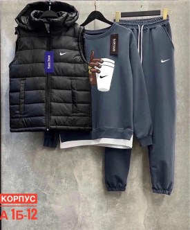 Костюм