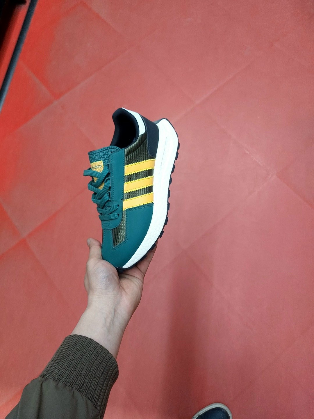 кроссовки adidas,кроссовки adidas original,кроссовки adidas retropy e 5,кроссовки женские adidas,кроссовки adidas retropy