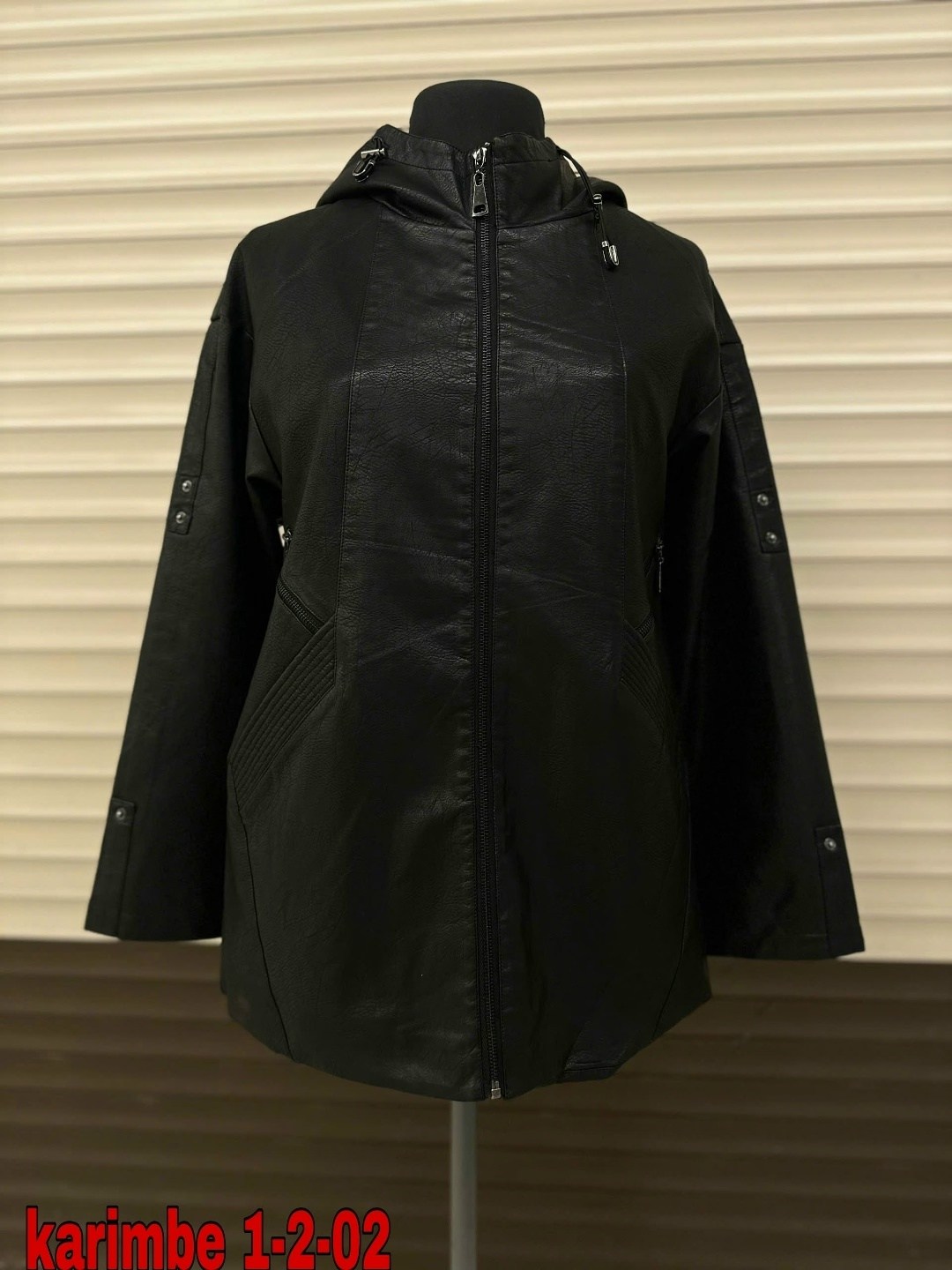 кожаная куртка женская мосмеха 8023320 черная 58 ru,женская кожаная куртка,кожаная куртка,женская кожаная куртка из эко-кожи с капюшоном мосмеха,женская куртка