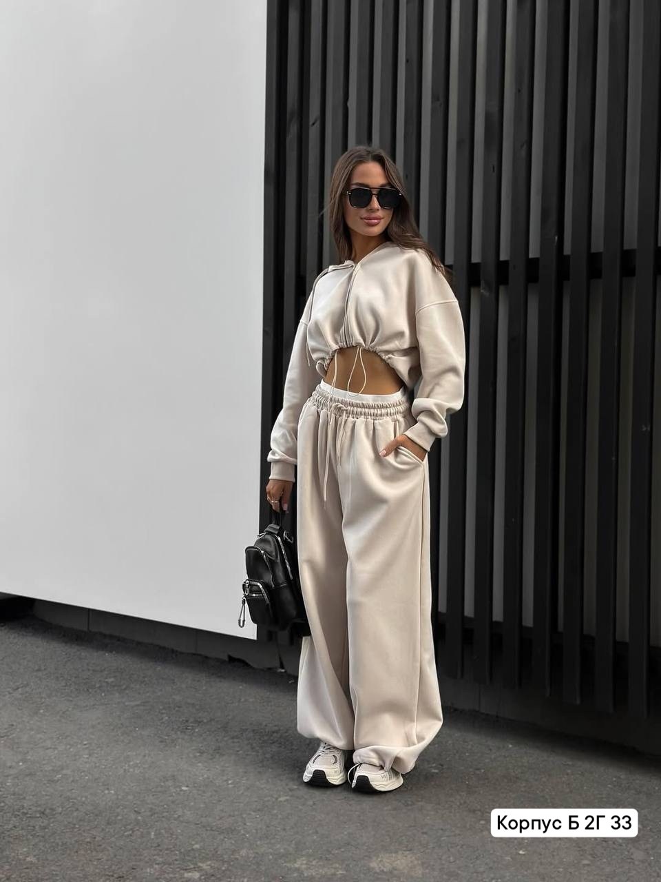 женские спортивные костюмы,женская спортивная одежда,спортивный костюм,одежда для спорта,спортивная одежда