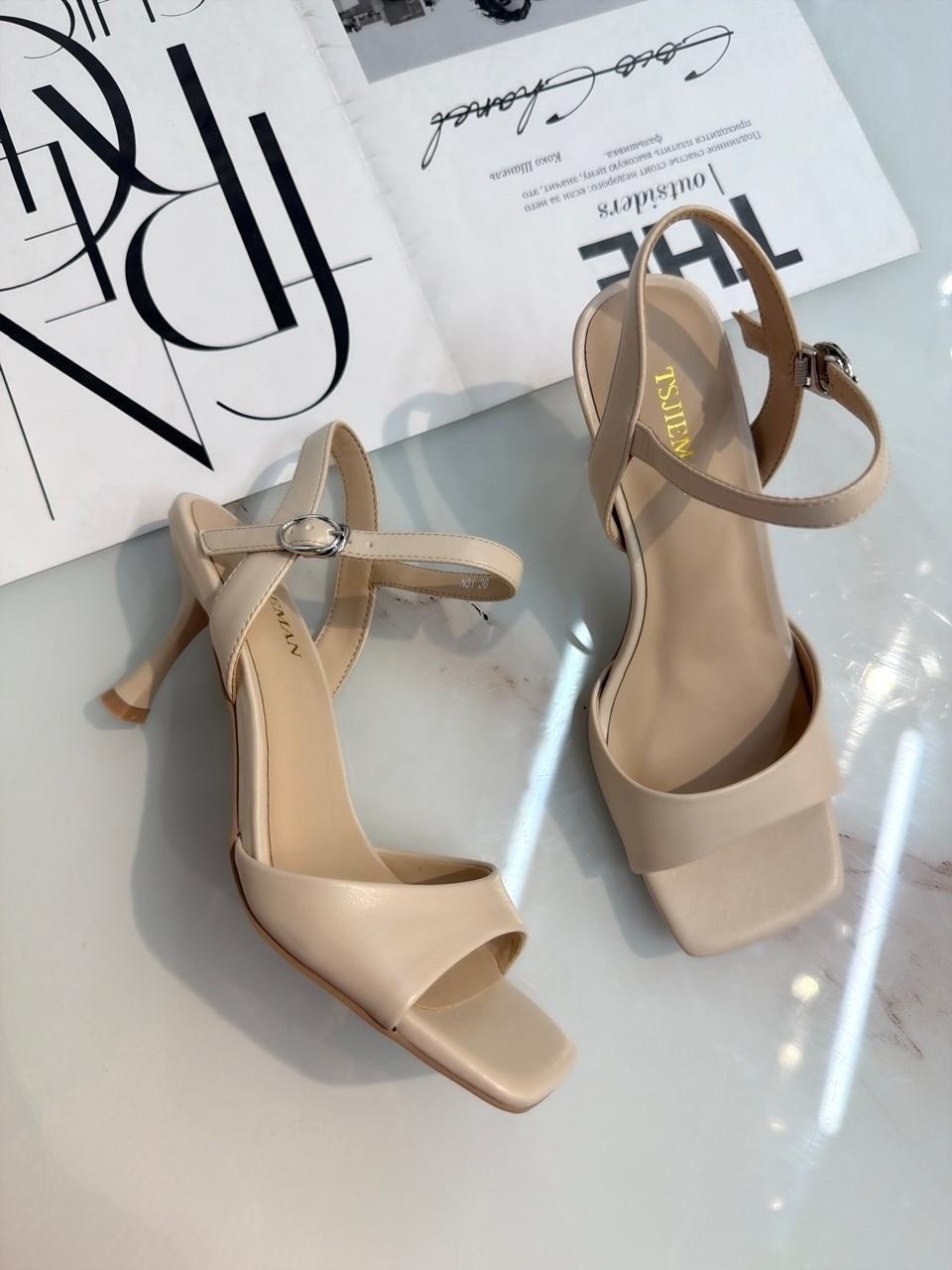 женские босоножки,босоножки на каблуках,кожаные босоножки,босоножки на квадратном каблуке,босоножки карри