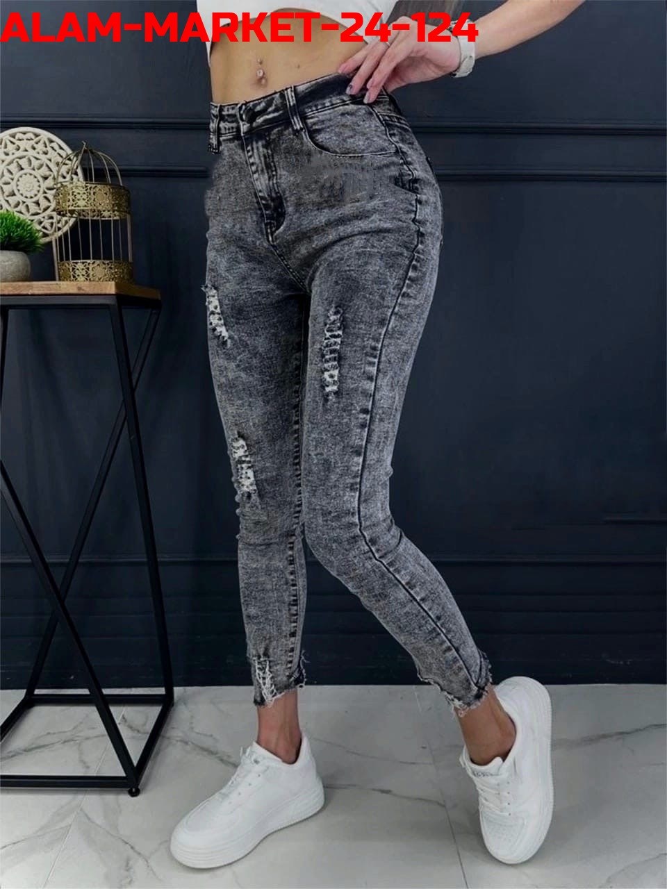 джинсы модные,джинсы женские,одежда джинсы,стильные джинсы,градиентный свитер