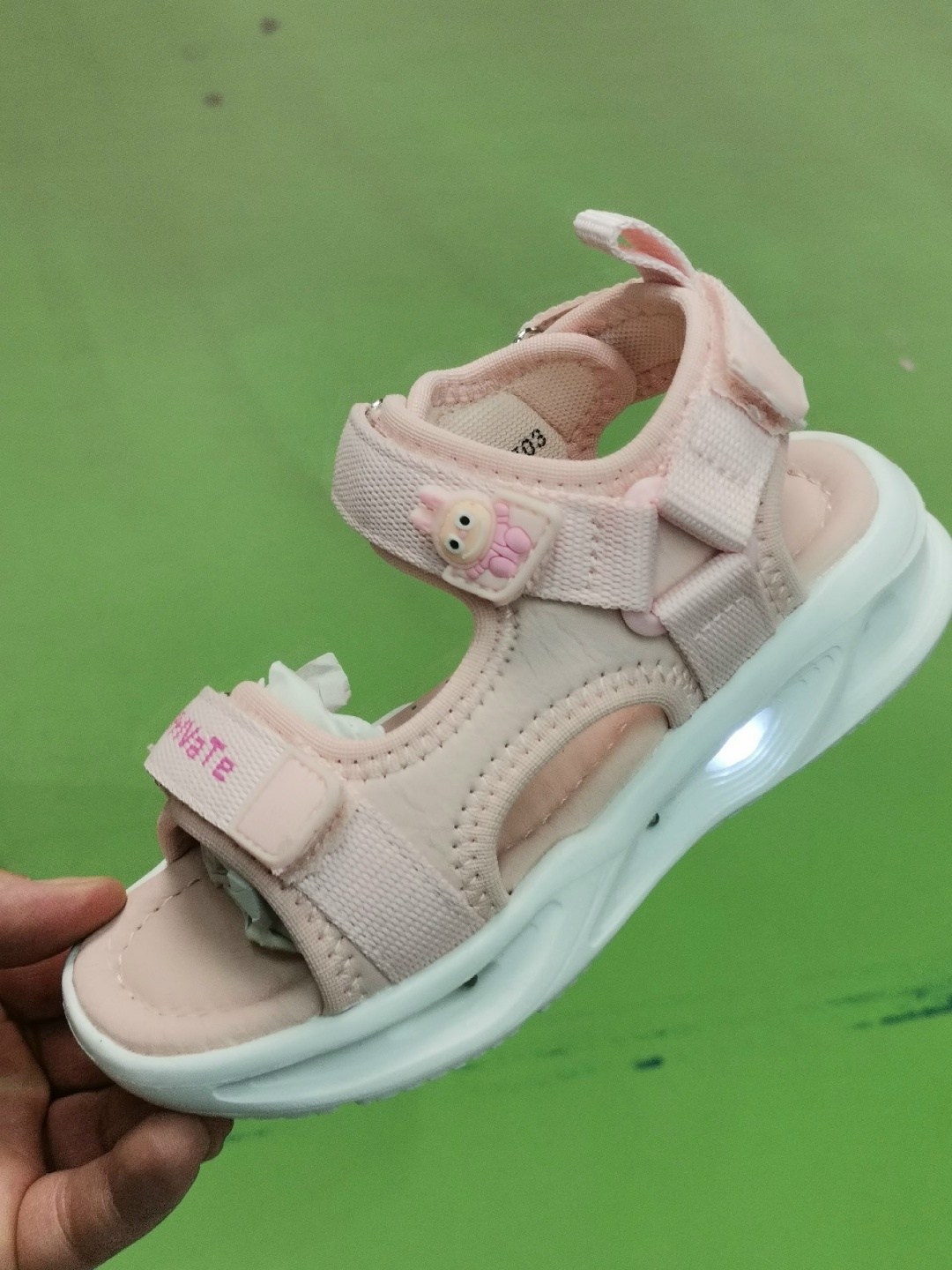 сандалии светящиеся,босоножки детские,,сандалии для девочек,сандалии детские