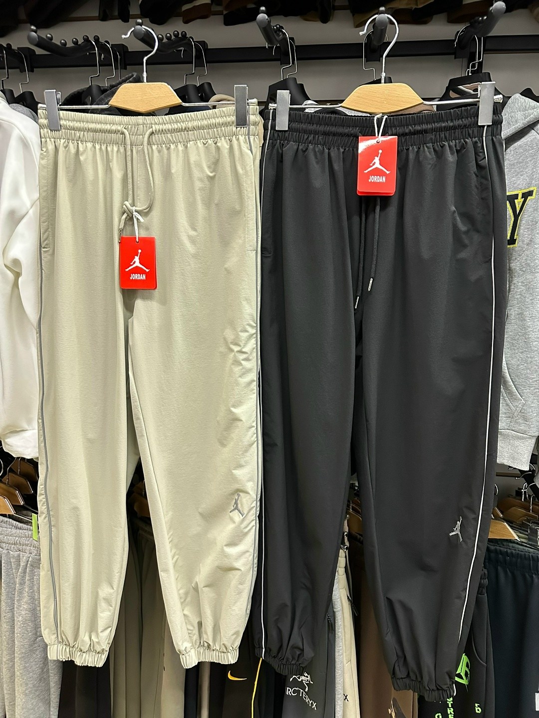 мужские спортивные штаны,мужские брюки спортивные,мужские спортивные брюки jordan,брюки спортивные,спортивные штаны