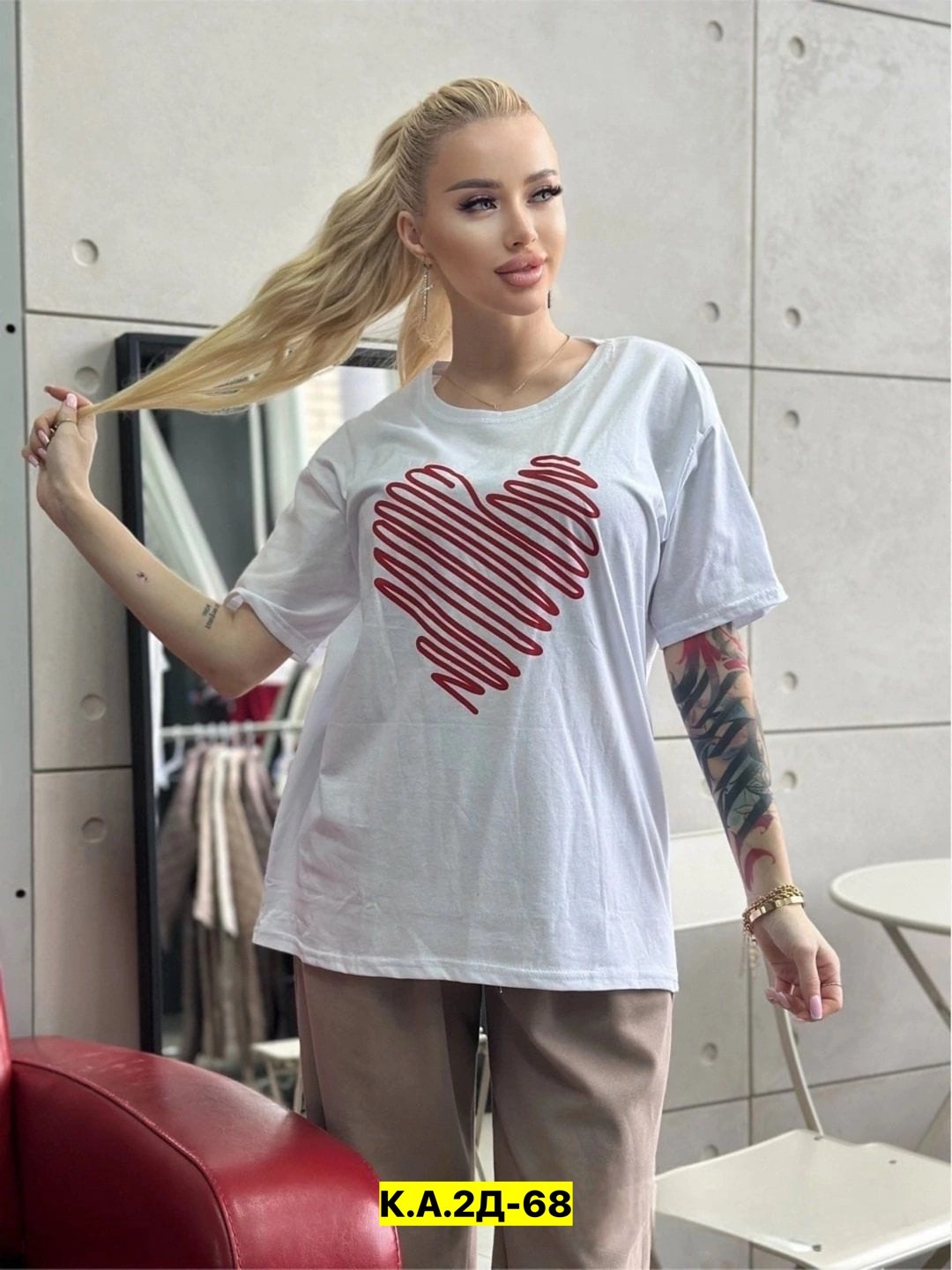 футболки оверсайз с принтами,розовая футболка оверсайз,футболка с сердечками оверсайз,футболки женские модные,футболки женская