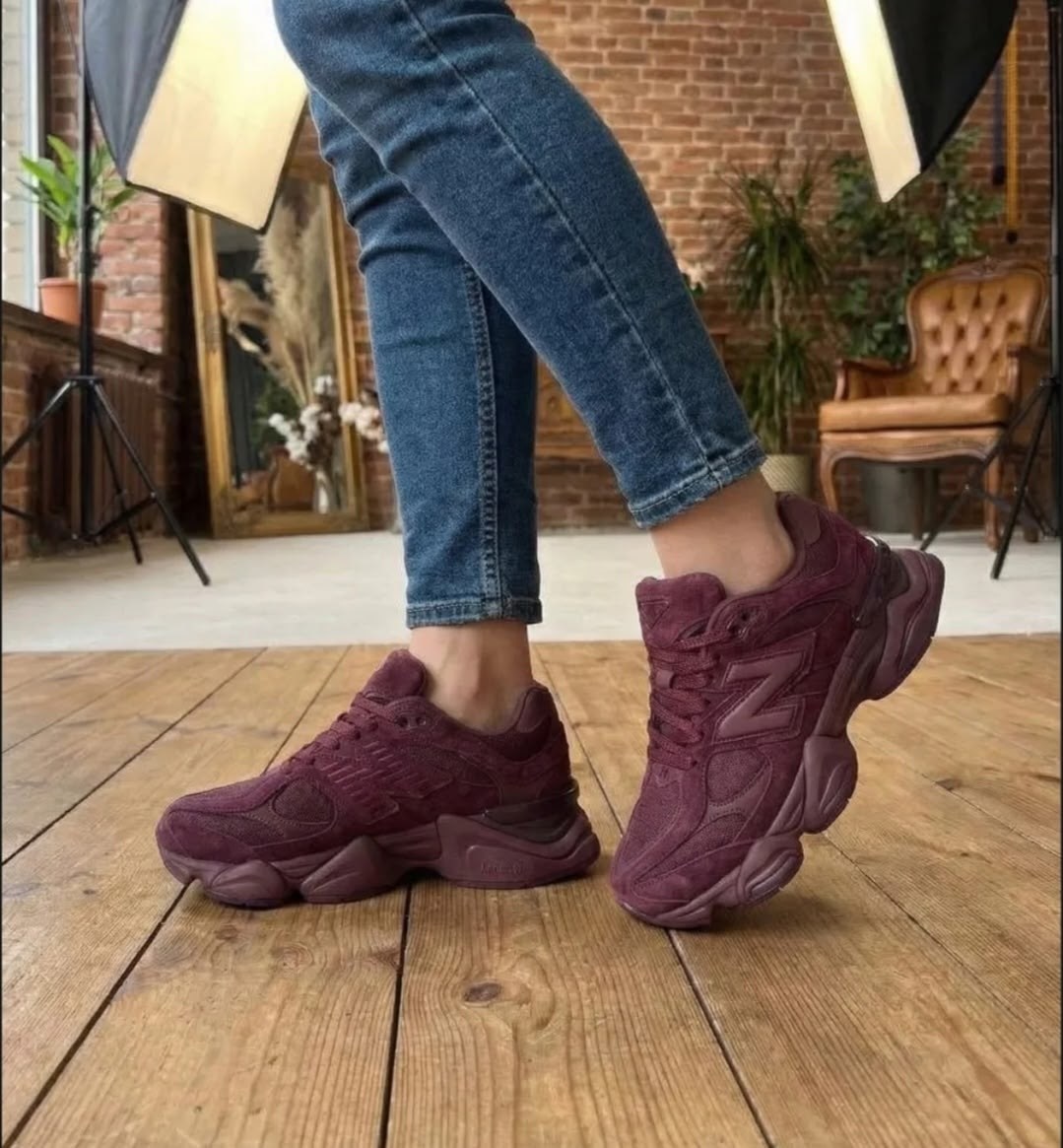 ,замшевые кроссовки,кроссовки женскиe,бордовые кроссовки женские,бордовые кроссовки