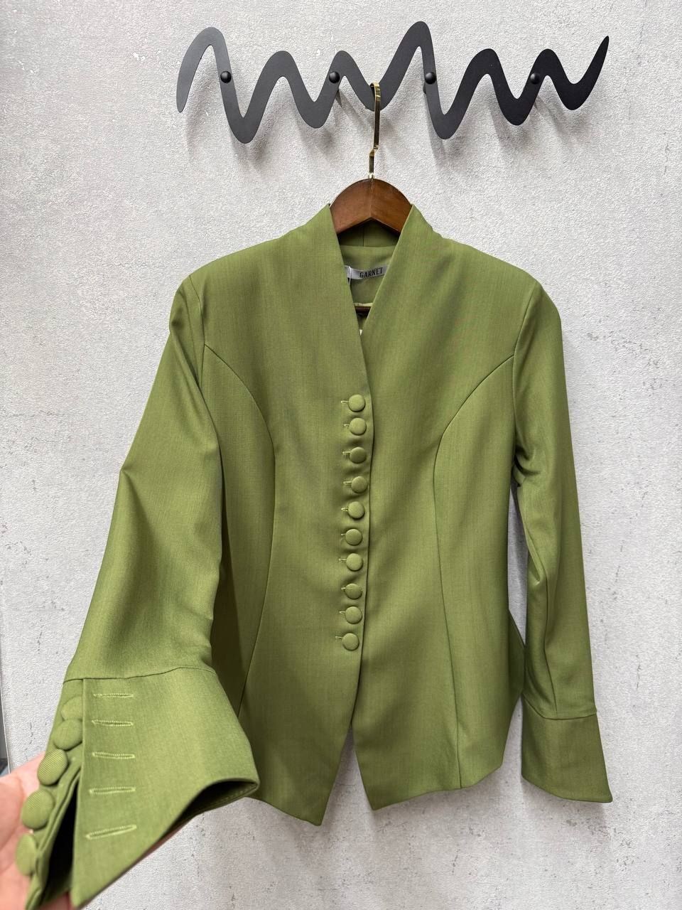 жакет с баской,жакет приталенный,женские жакеты,жакет,приталенный пиджак