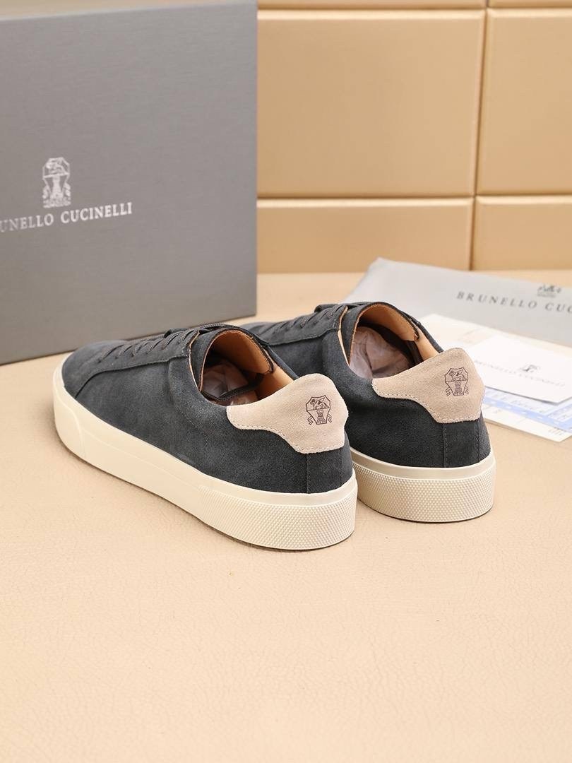 замшевые кроссовки brunello cucinelli,замшевые кеды brunello cucinelli,brunello cucinelli мужские замшевые кеды,кроссовки brunello cucinelli,мужские кеды brunello cucinelli серые замшевые с белой подо