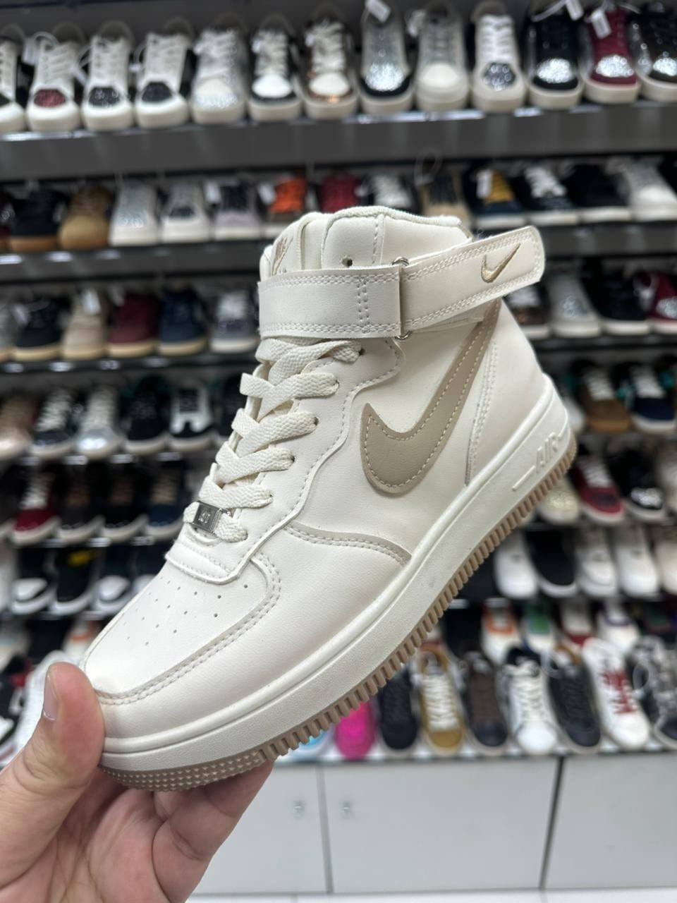 зимние кроссовки nike air force 1,кросcовки nike air force 1,зимние кроссовки nike air force 1 mid,кроссовки белые nike air force 1,зимние кроссовки мужские найк белые аир форсе