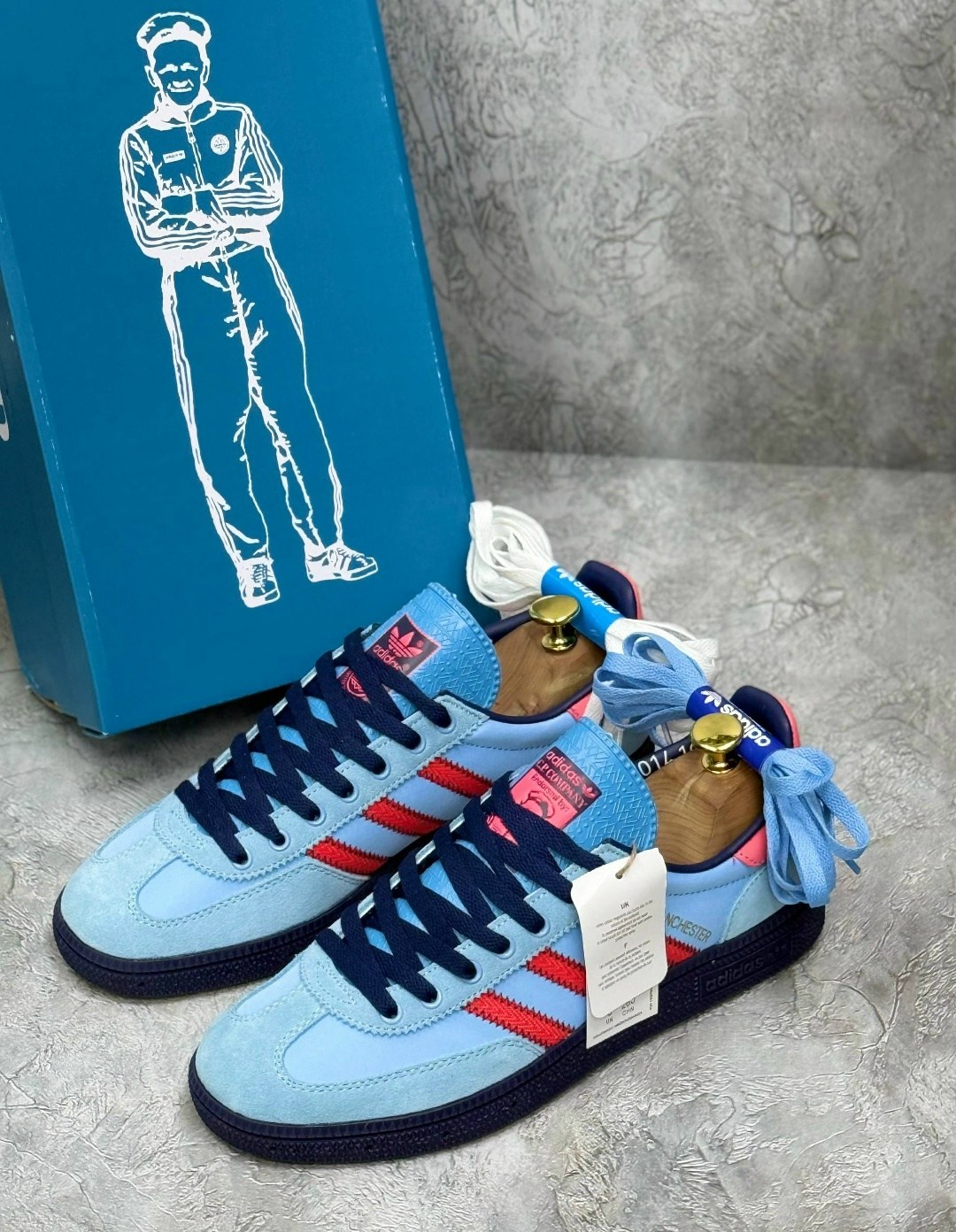кроссовки adidas manchester spezial x c.p. company,кроссовки spezial c p company manchester adidas,кроссовки c.p. company x adidas manchester blue,кеды кроссовки adidas spezial c p company manchester,