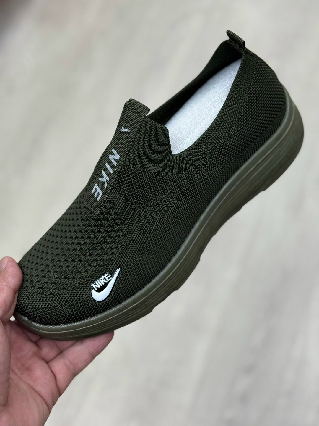 ,мужская ,кроссовка мужской,слипоны кроссовки,слипоны мужские