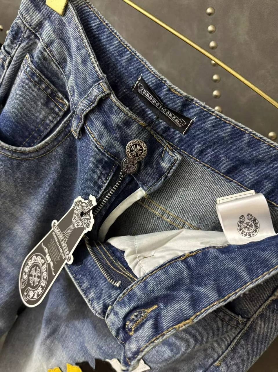 модные джинсы,модные брюки,одежда джинсы,джинсы со звездами,мода для девушек