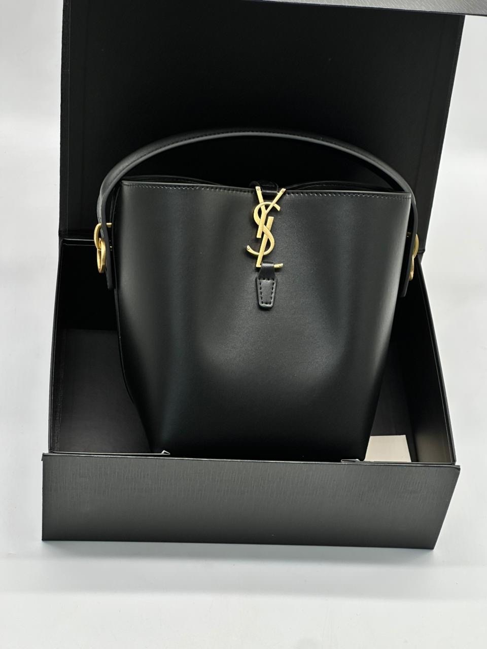 кожаная бордовая сумка yves saint laurent le 37,сумка yves saint laurent,сумка saint laurent,кожаная бордовая сумка yves saint laurent le 37 small,женская бордовая сумка